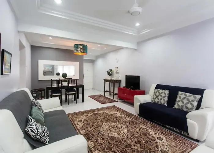 Little Cosy House At15