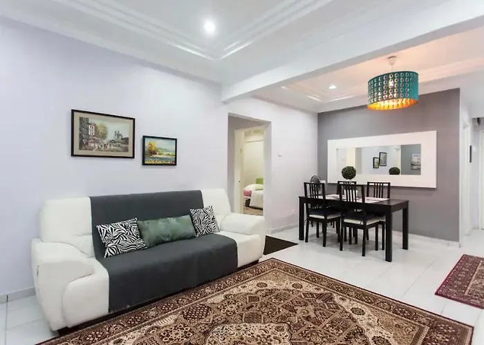 Little Cosy House At15